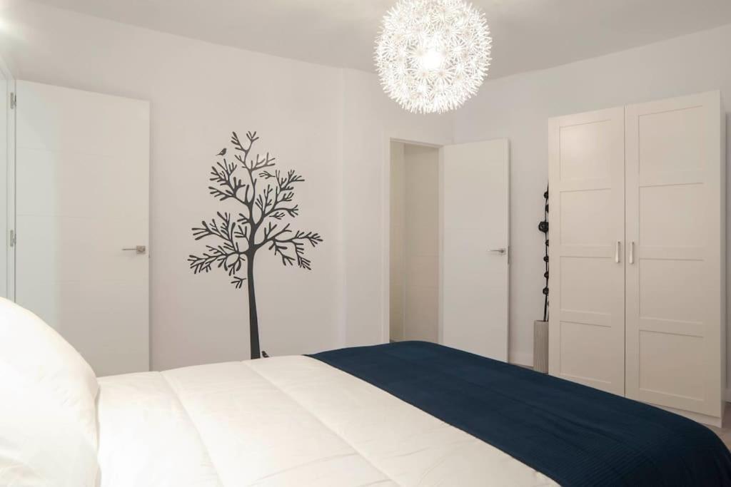 Moderno En Plaza Merced Apartmán Màlaga